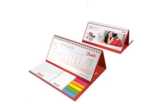 9407404  PM202 Bordkalender hardback wire-o 211 x 194mm med Sticky notes og indeksmark&#248;rer